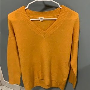 Mustard yellow v-neck sweater
